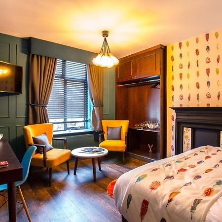 Hotel Eagle And Child, Ramsbottom à Bury  Extérieur photo