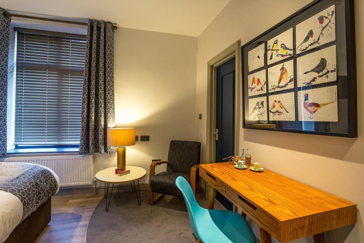 Hotel Eagle And Child, Ramsbottom à Bury  Extérieur photo